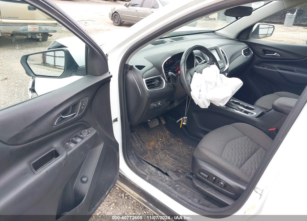 2018 CHEVROLET EQUINOX LT VIN: 2GNAXJEV0J6254463