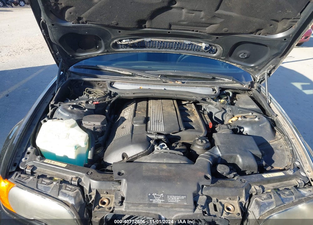 2000 BMW 323CI VIN: WBABR3342YEB39883