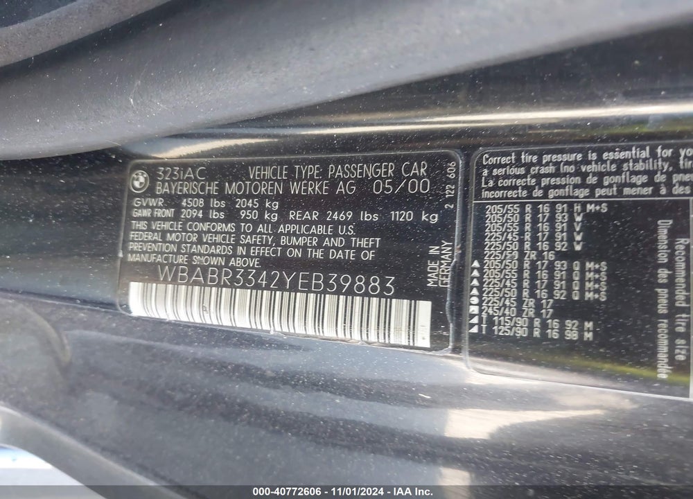 2000 BMW 323CI VIN: WBABR3342YEB39883
