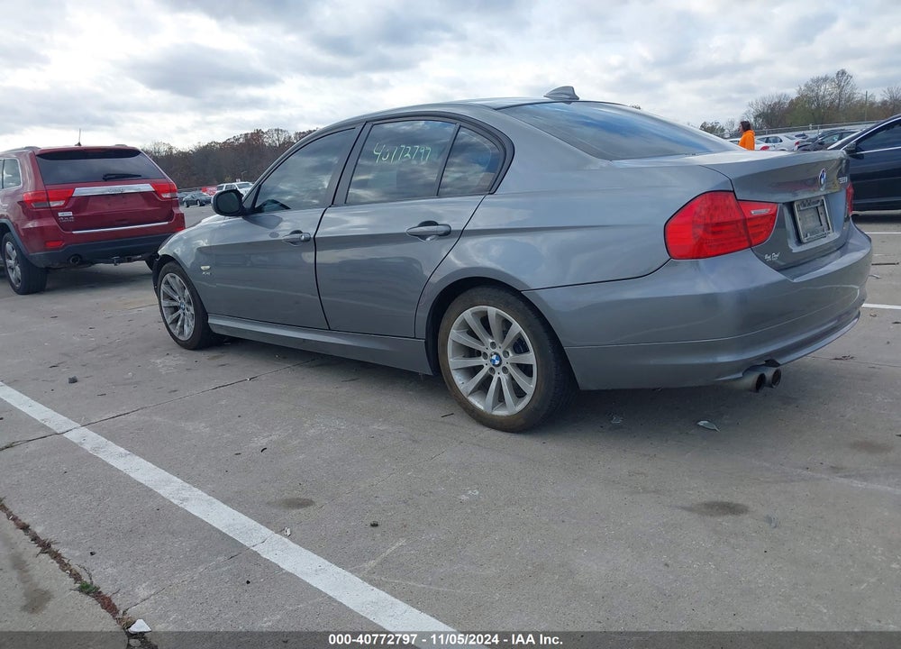 2011 BMW 328I XDRIVE VIN: WBAPK7G54BNN87082