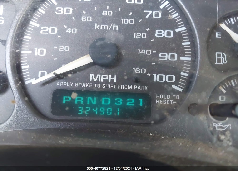 2001 CHEVROLET TAHOE LT VIN: 1GNEC13T91J146277