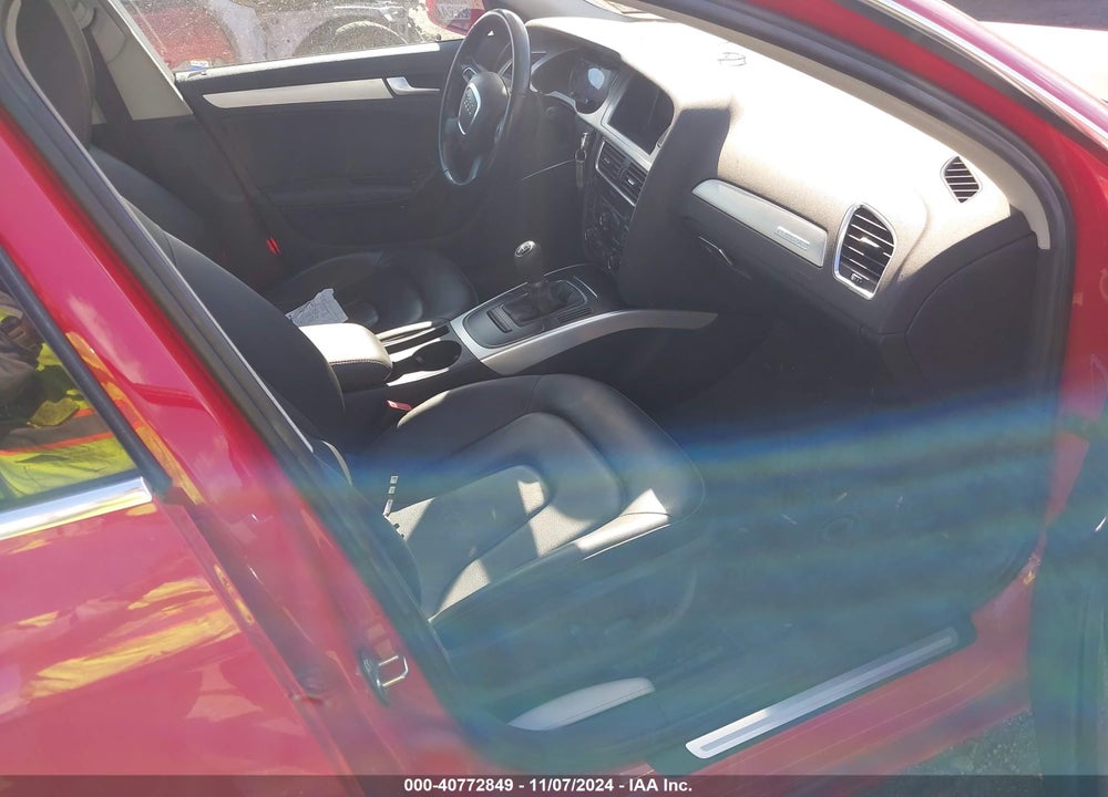 2010 AUDI A4 2.0T PREMIUM VIN: WAUHFAFL2AN028960