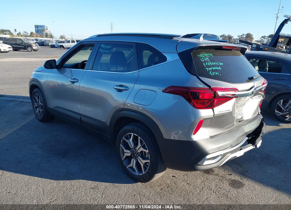 2021 KIA SELTOS EX VIN: KNDERCAA8M7130495