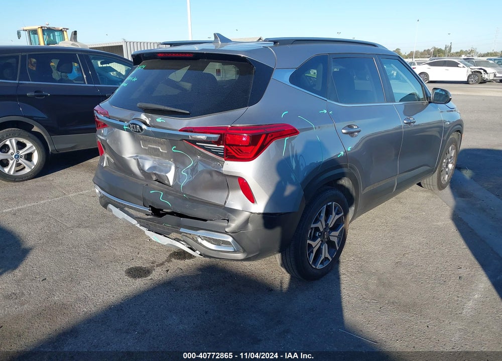 2021 KIA SELTOS EX VIN: KNDERCAA8M7130495
