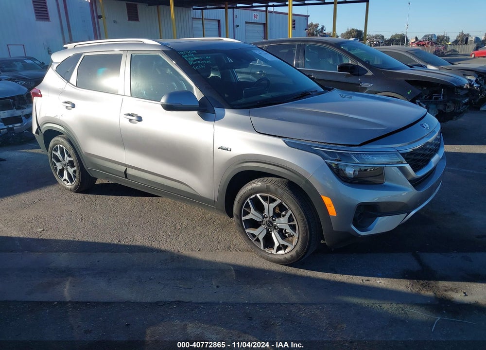 2021 KIA SELTOS EX VIN: KNDERCAA8M7130495