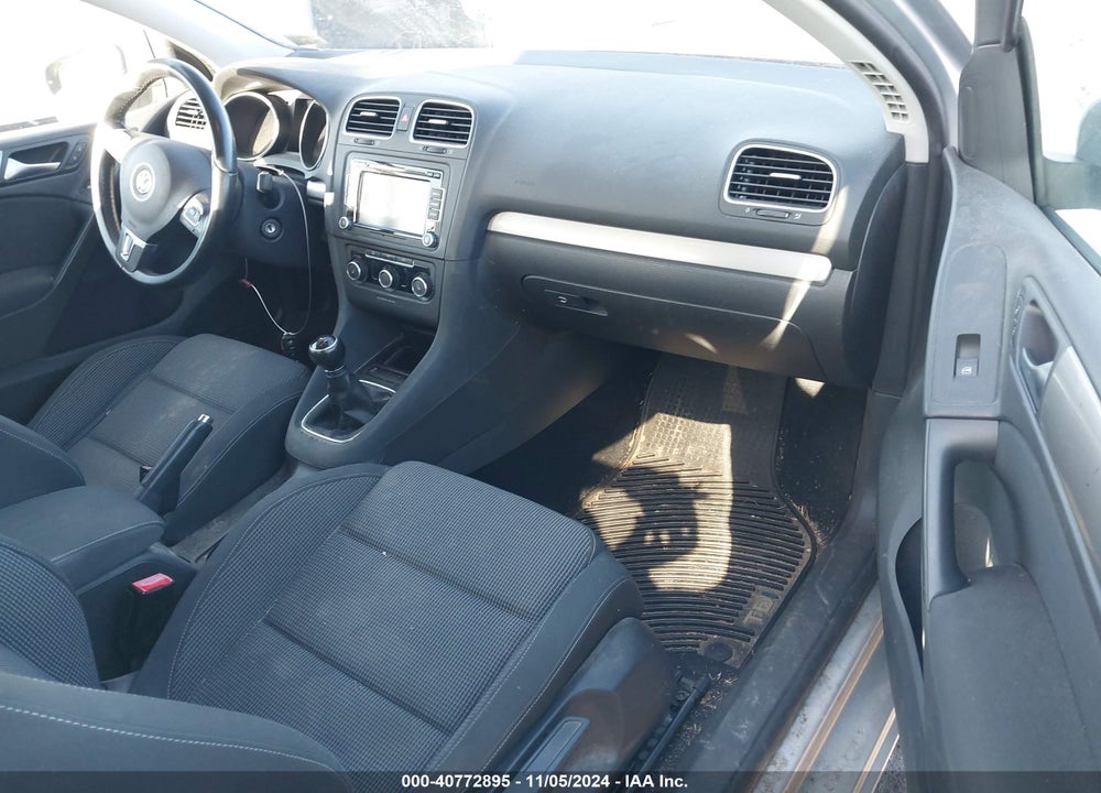2013 VOLKSWAGEN GOLF 2.0L TDI 2-DOOR VIN: WVWMM7AJ6DW085788