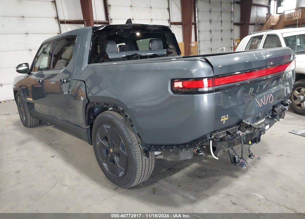 2022 RIVIAN R1T ADVENTURE VIN: 7FCTGAAA6NN016245