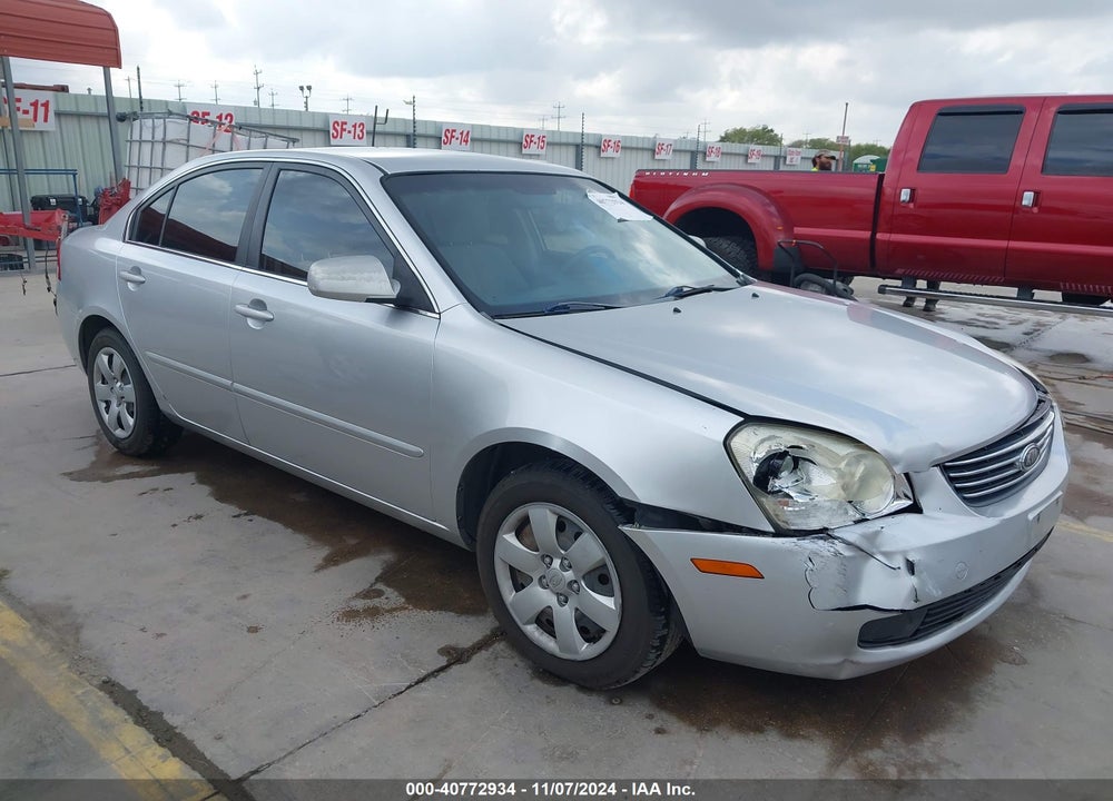 2008 KIA OPTIMA LX VIN: KNAGE123885178411
