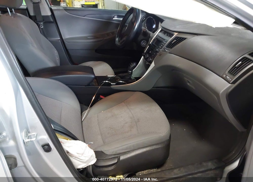 2014 HYUNDAI SONATA GLS VIN: 5NPEB4AC9EH893716