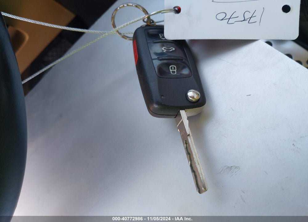 2012 VOLKSWAGEN JETTA 2.5L SE VIN: 3VWDP7AJ3CM316620