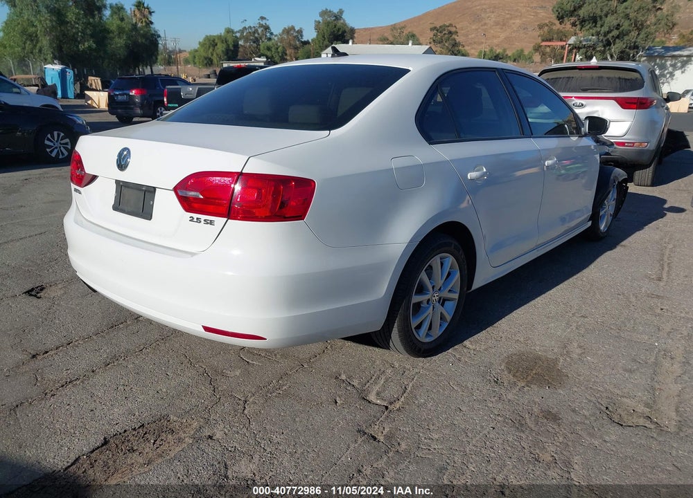 2012 VOLKSWAGEN JETTA 2.5L SE VIN: 3VWDP7AJ3CM316620