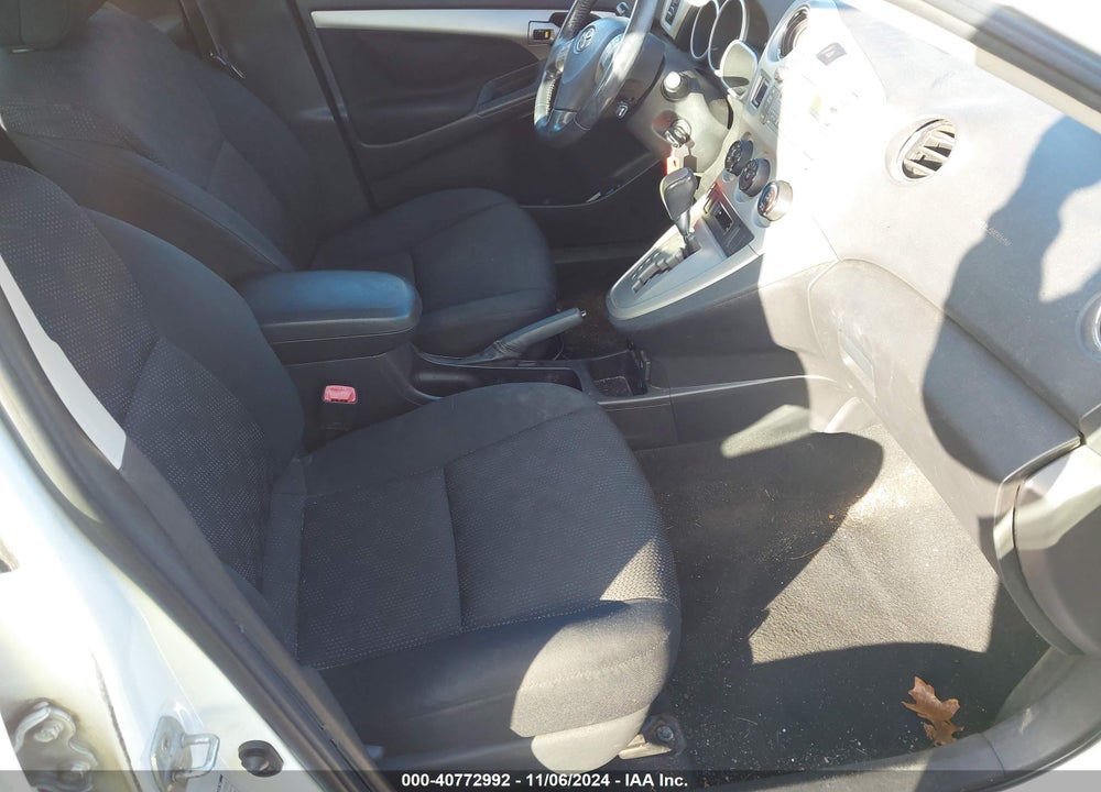 2009 TOYOTA MATRIX S VIN: 2T1LE40E49C003908