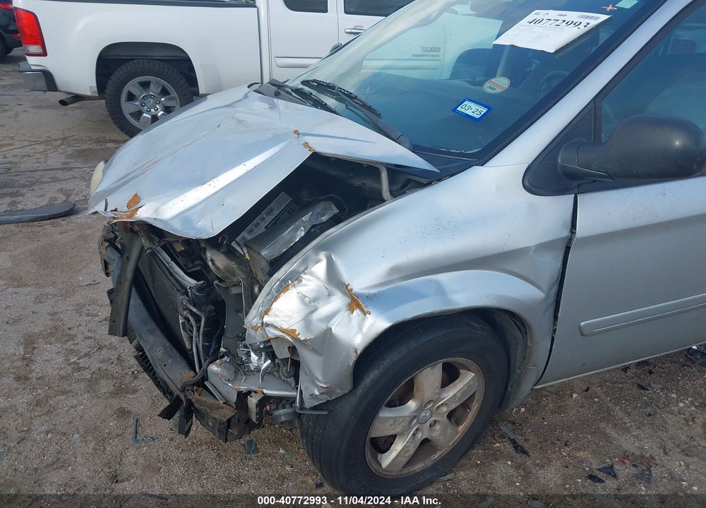 2006 DODGE GRAND CARAVAN SXT VIN: 2D4GP44L16R828906