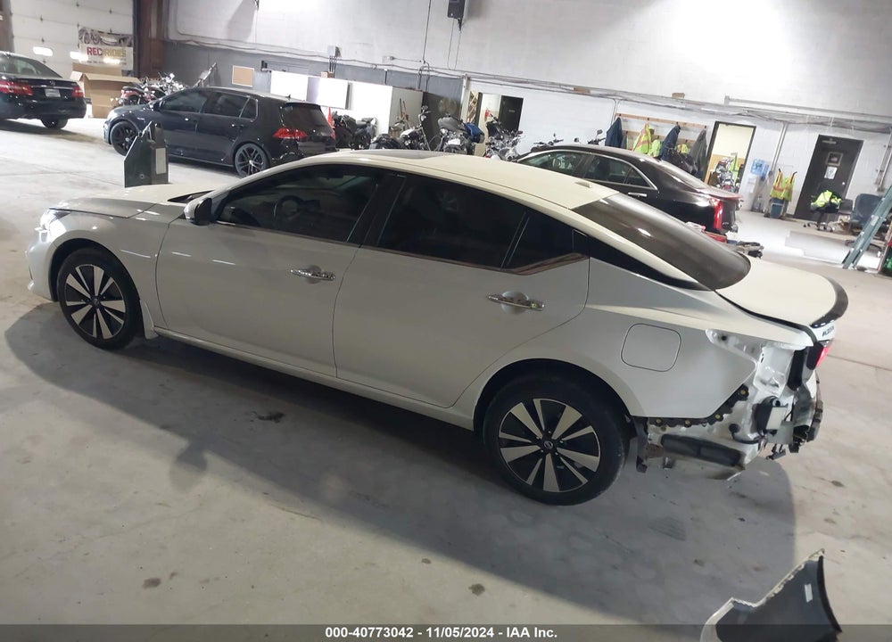 2021 NISSAN ALTIMA SV INTELLIGENT AWD VIN: 1N4BL4DW7MN416230