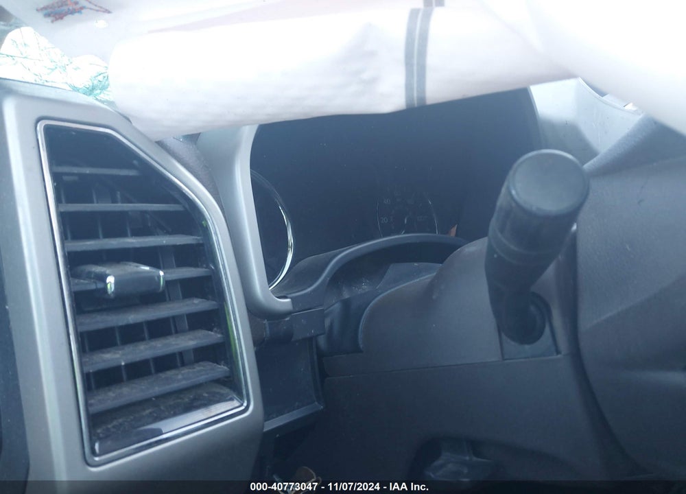 2020 FORD F-150 LARIAT VIN: 1FTFX1E58LKE15088