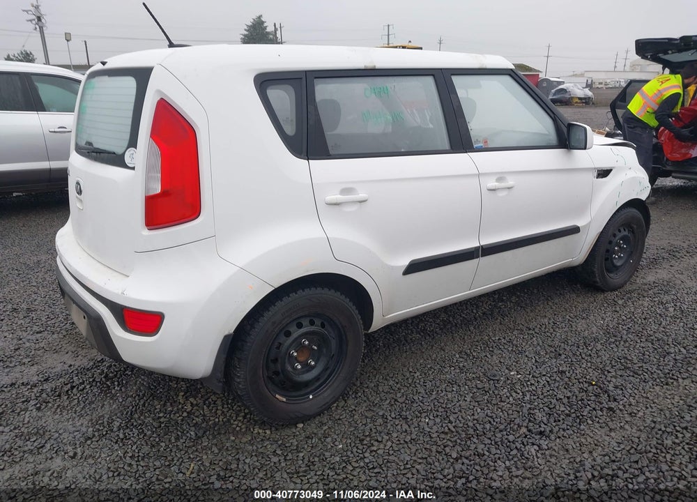 2013 KIA SOUL VIN: KNDJT2A57D7758951