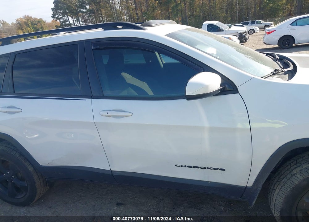 2016 JEEP CHEROKEE ALTITUDE VIN: 1C4PJMCS5GW123820