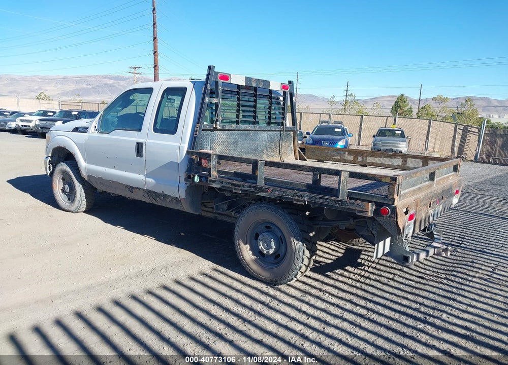 2011 FORD F-250 XL VIN: 1FT7X2BT8BEC37550