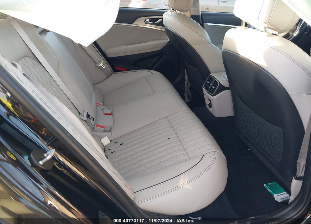 2021 GENESIS G70 VIN: KMTG34LA0MU075427