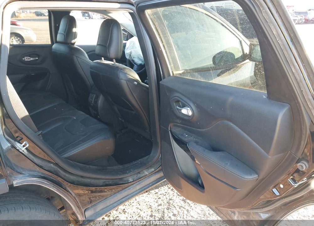 2023 JEEP CHEROKEE VIN: 1C4PJMMB6PD107894