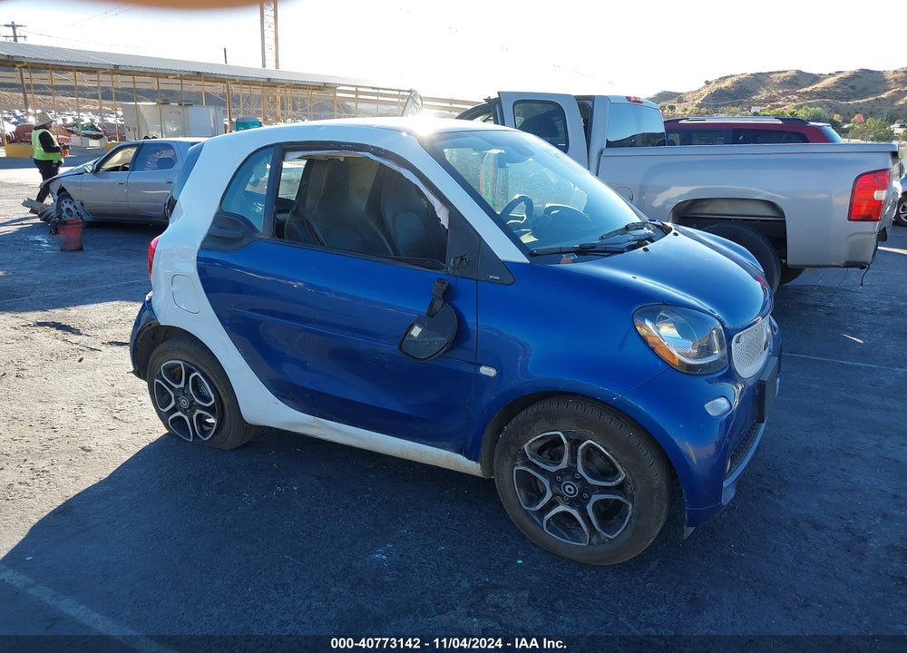 2016 SMART FORTWO PASSION/PRIME/PROXY/PURE VIN: WMEFJ5DA6GK056001