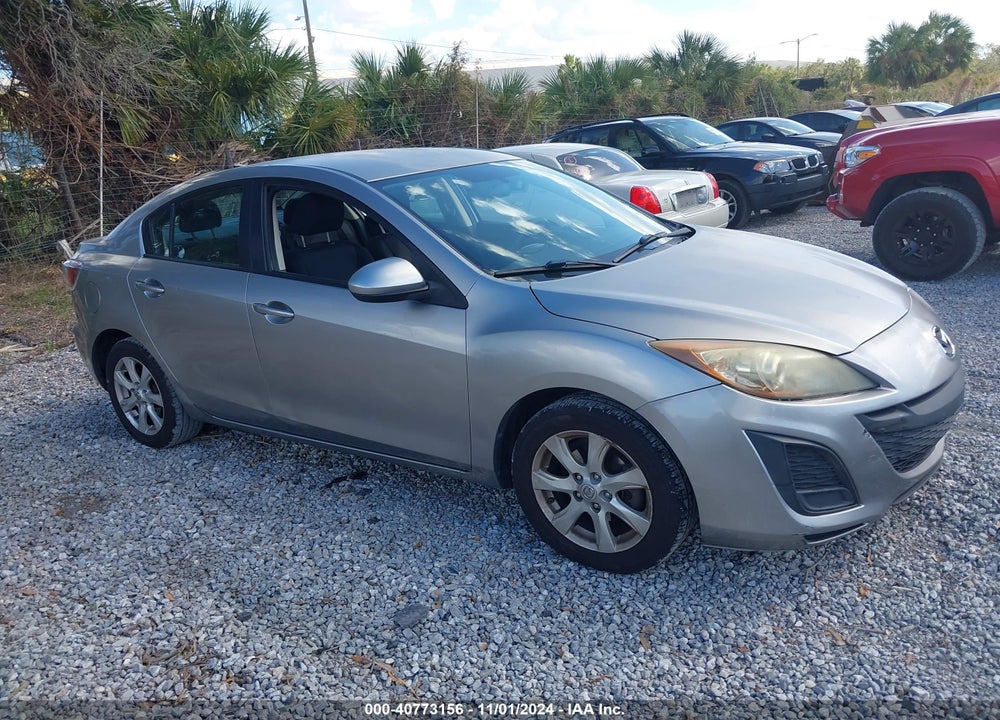 2011 MAZDA 3 I TOURING VIN: JM1BL1VF7B1388537