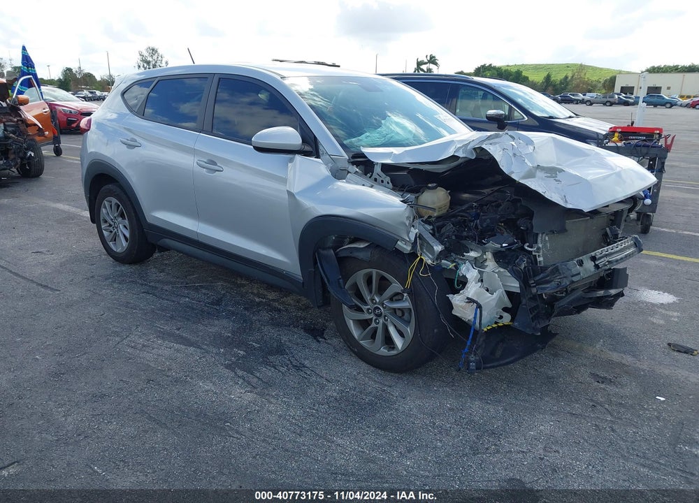 2016 HYUNDAI TUCSON SE VIN: KM8J23A47GU105411