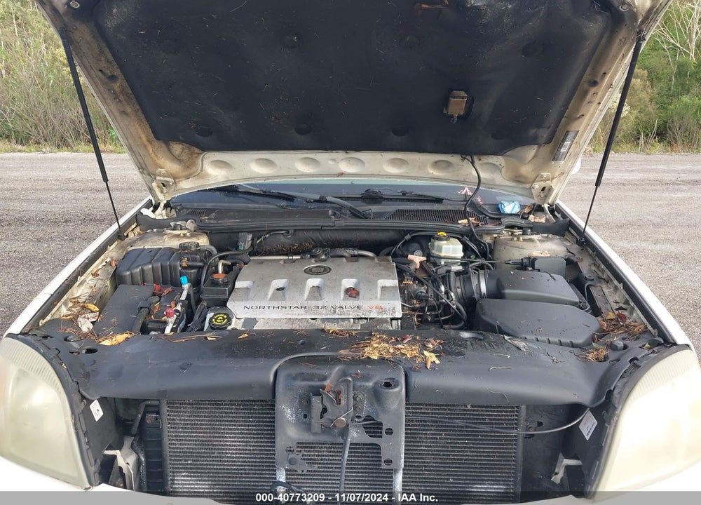 2001 CADILLAC DEVILLE DTS VIN: 1G6KF57981U299341
