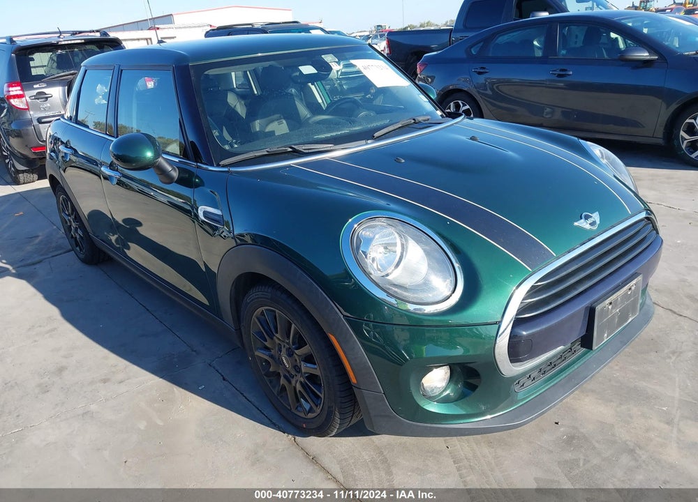 2018 MINI HARDTOP COOPER VIN: WMWXU1C51J2F81255