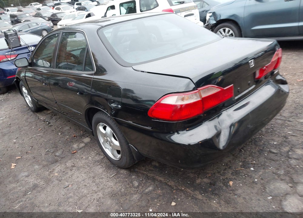 1999 HONDA ACCORD EX V6 VIN: 1HGCG1652XA039437