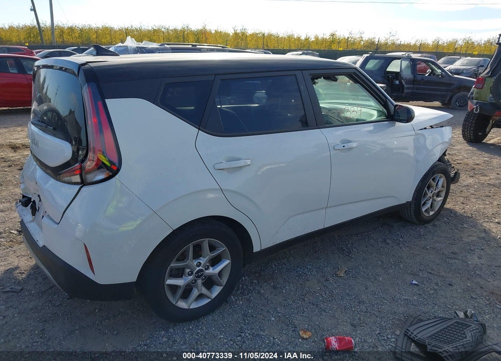 2023 KIA SOUL !/+/S VIN: KNDJ23AU4P7204593