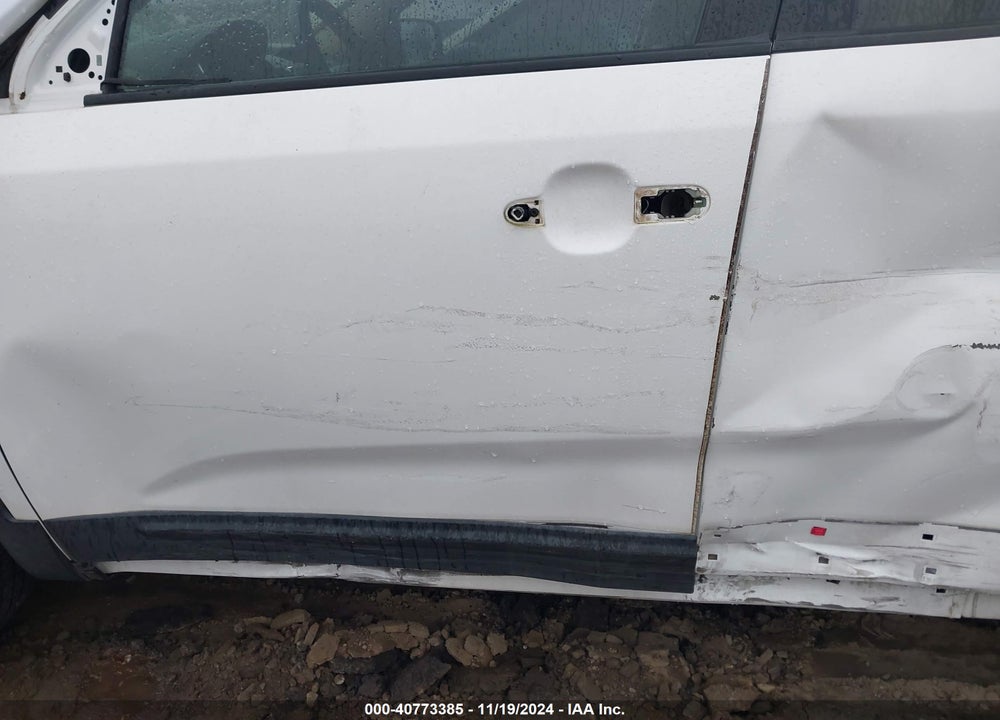 2014 KIA SORENTO LX VIN: 5XYKT4A65EG441960