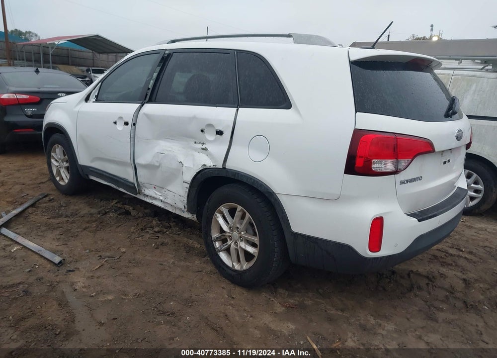 2014 KIA SORENTO LX VIN: 5XYKT4A65EG441960