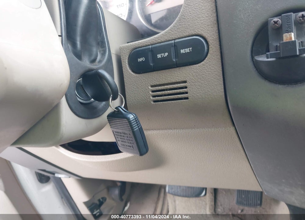 2006 FORD F-150 LARIAT/XLT VIN: 1FTPW12506FA42363