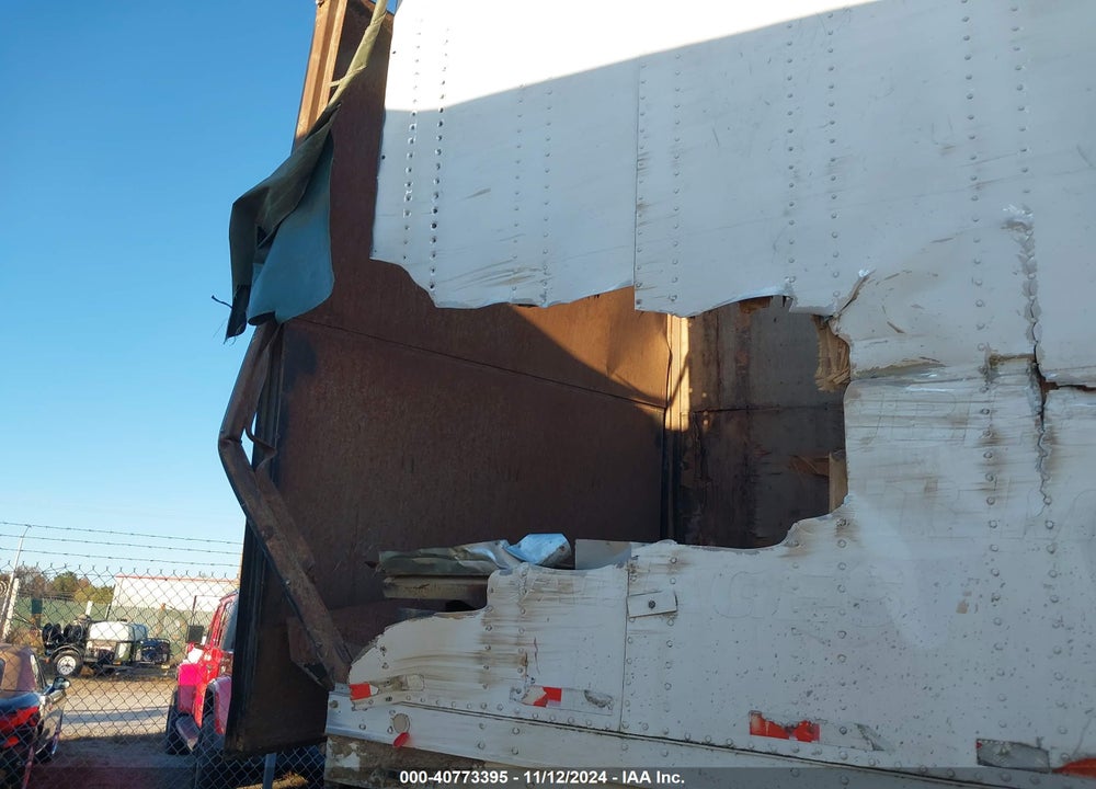 1997 HYUNDAI TRANSLEAD INC SEMI TRAILER VIN: 3H3V532C7WT031003