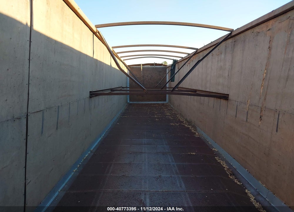 1997 HYUNDAI TRANSLEAD INC SEMI TRAILER VIN: 3H3V532C7WT031003
