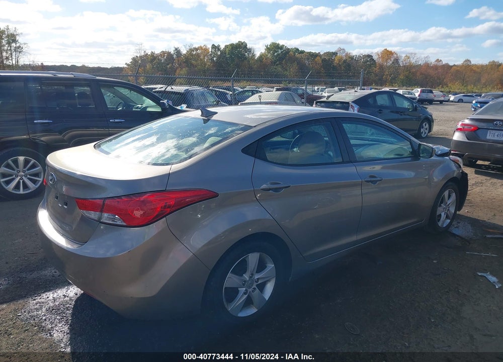 2013 HYUNDAI ELANTRA GLS VIN: 5NPDH4AE8DH382637