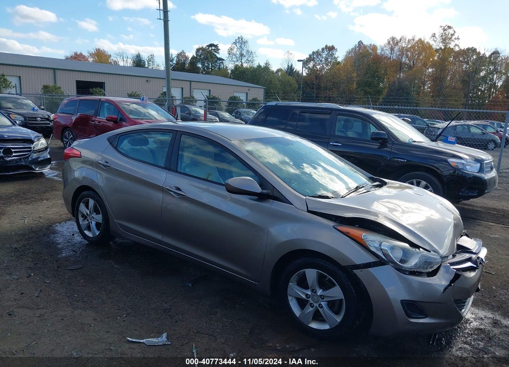 2013 HYUNDAI ELANTRA GLS VIN: 5NPDH4AE8DH382637