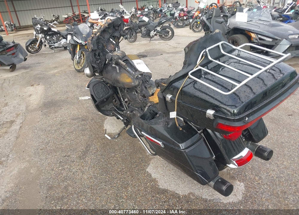 2015 HARLEY-DAVIDSON FLHTKL ULTRA LIMITED LOW VIN: 1HD1KKL12FB631827