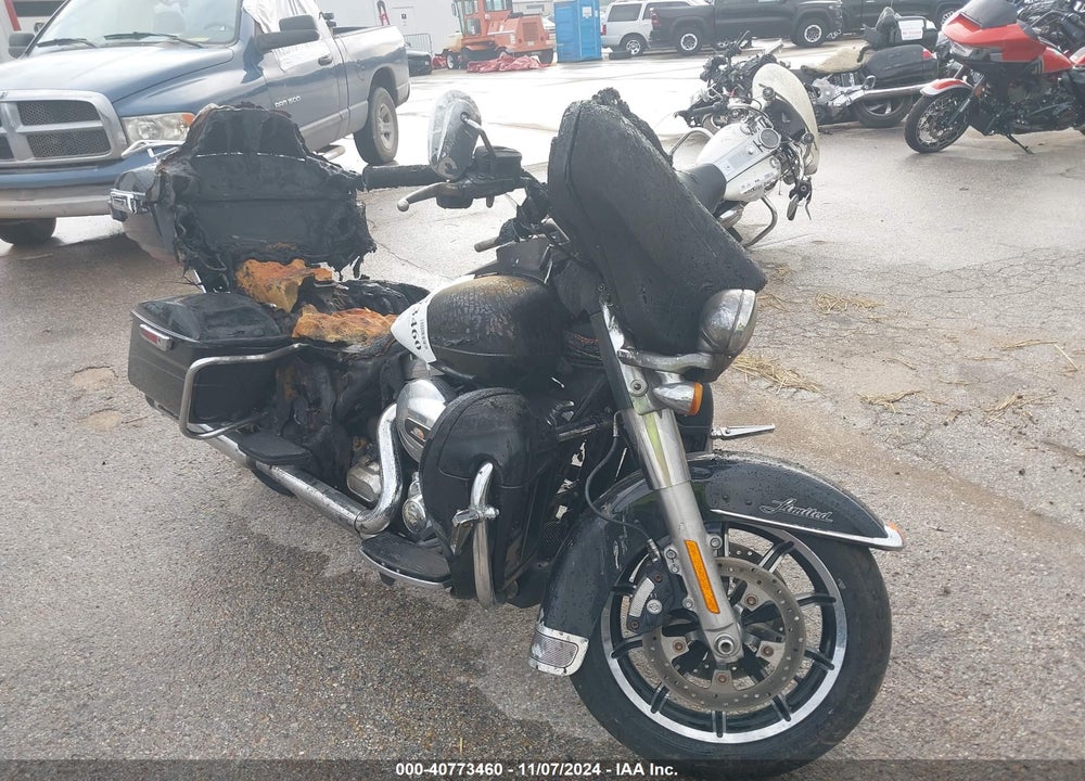 2015 HARLEY-DAVIDSON FLHTKL ULTRA LIMITED LOW VIN: 1HD1KKL12FB631827