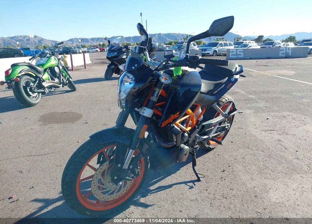 2015 KTM RC 390 VIN: MD2JGJ408FC255836