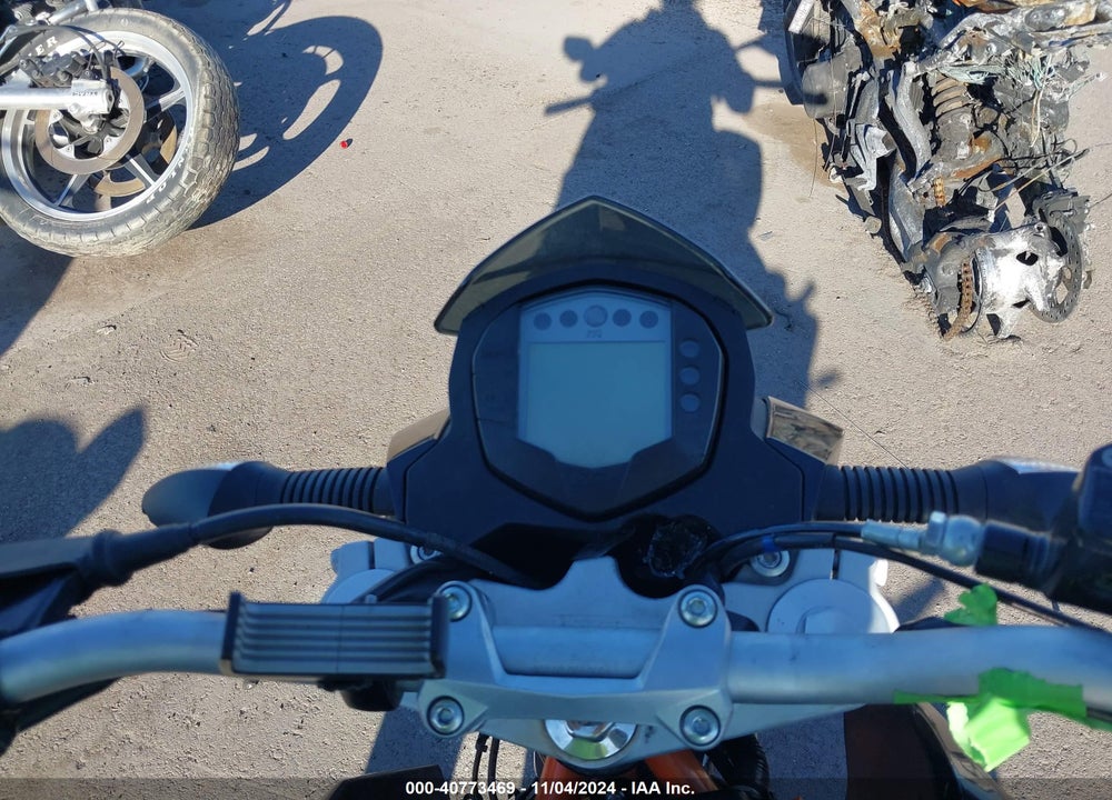 2015 KTM RC 390 VIN: MD2JGJ408FC255836