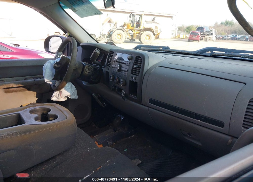 2011 GMC SIERRA 1500 WORK TRUCK VIN: 3GTP2TE3XBG247148