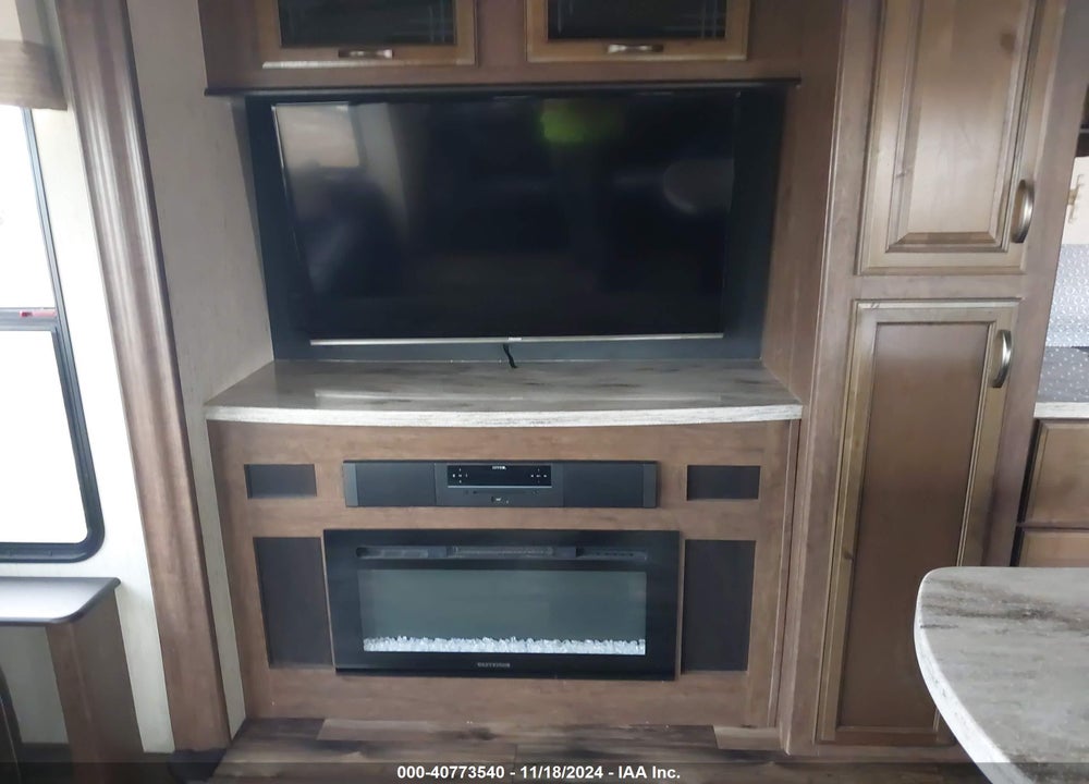2019 FOREST RIVER OTHER VIN: 4X4FSEM28KJ046471