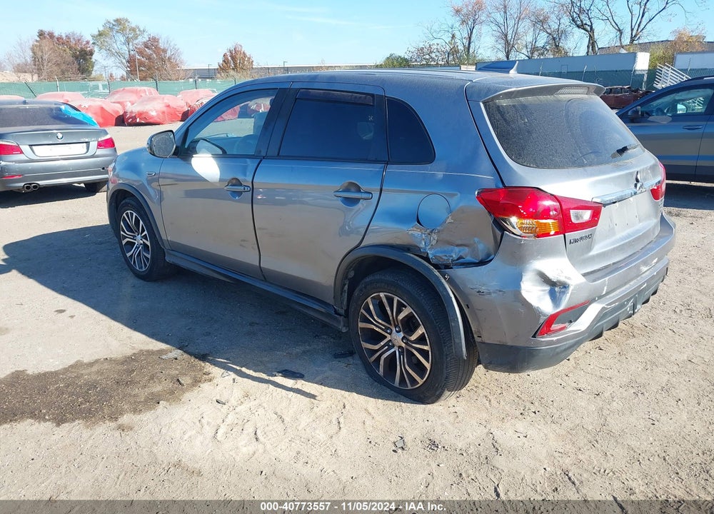 2018 MITSUBISHI OUTLANDER SPORT 2.4 SE VIN: JA4AP3AW1JZ018518