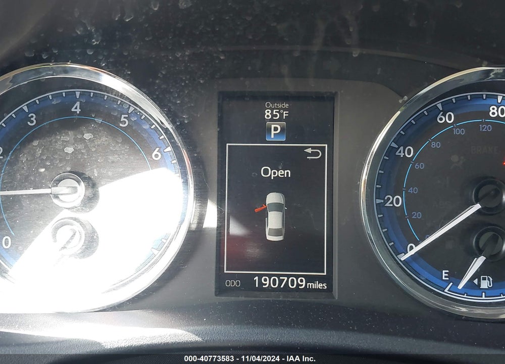 2017 TOYOTA COROLLA SE VIN: 2T1BURHE1HC886624