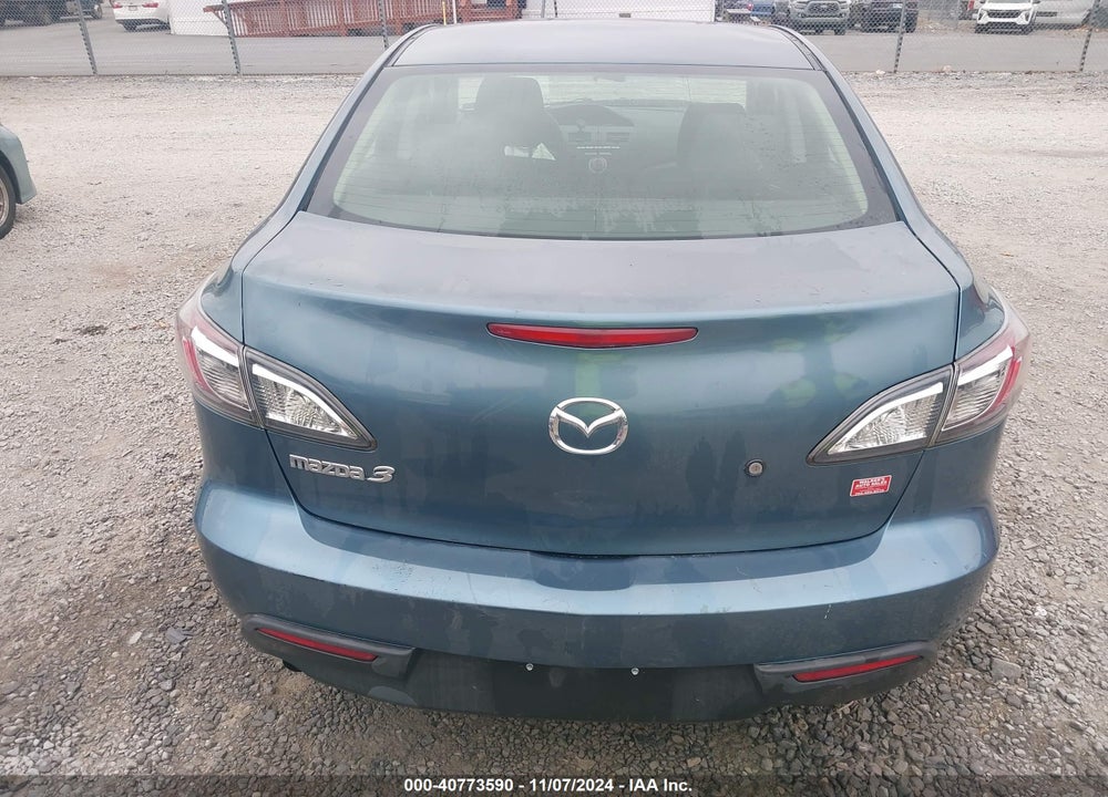 2011 MAZDA 3 I SPORT VIN: JM1BL1UGXB1381351