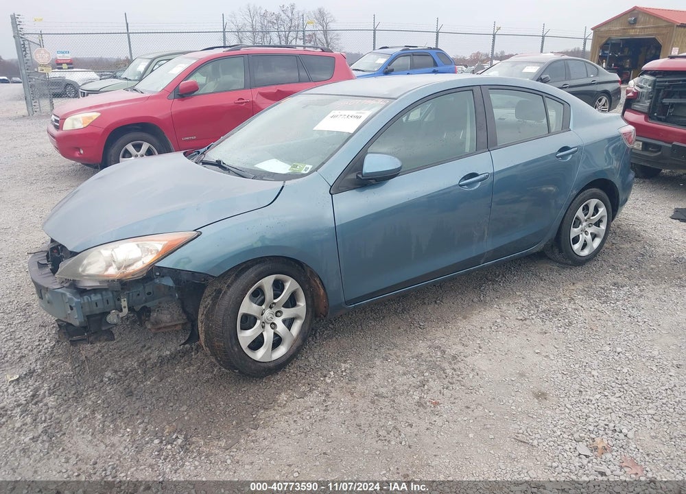 2011 MAZDA 3 I SPORT VIN: JM1BL1UGXB1381351