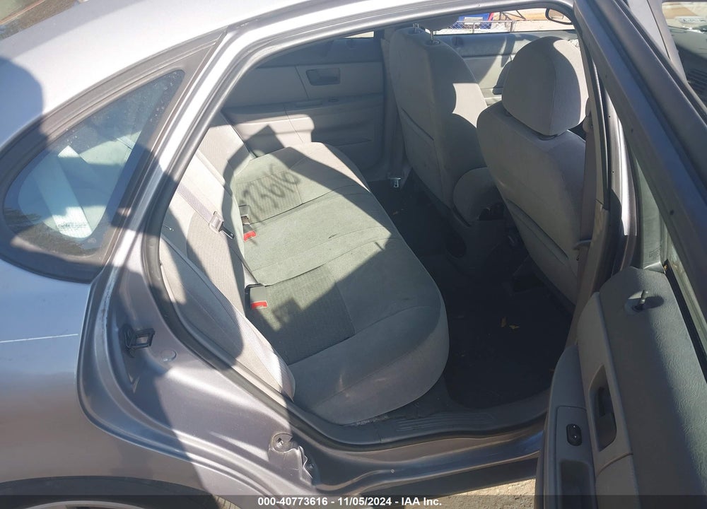 2006 FORD TAURUS SE VIN: 1FAFP53UX6A177617