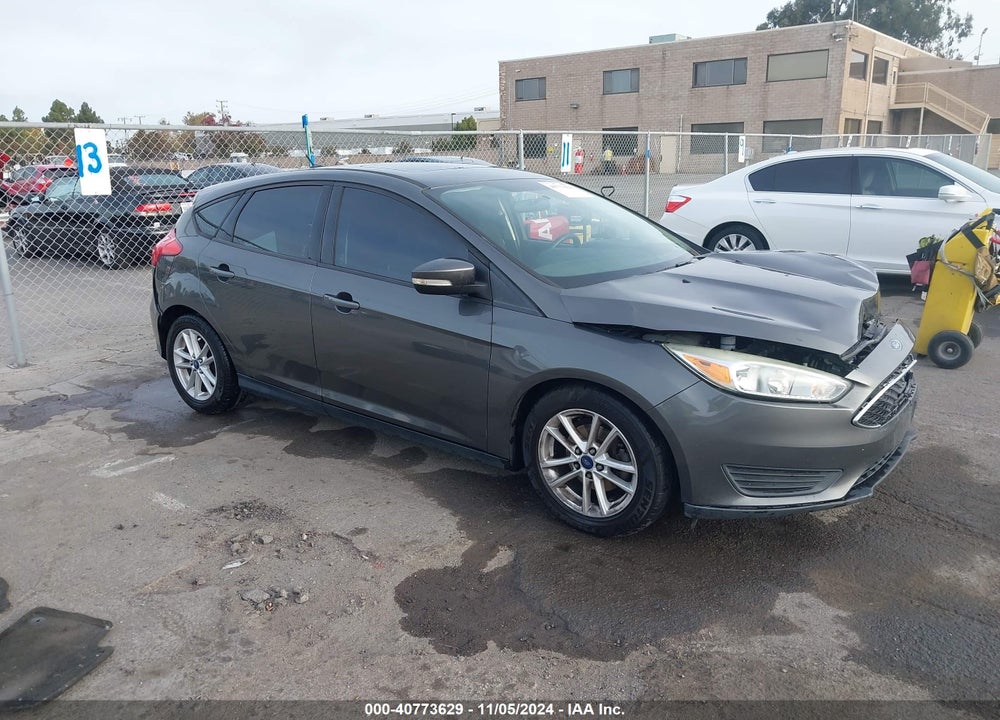 2016 FORD FOCUS SE VIN: 1FADP3K25GL270546